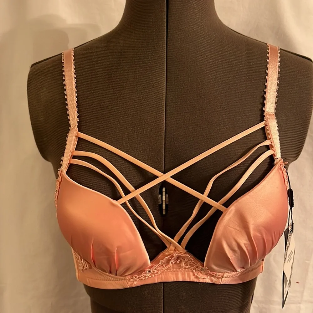 Peach Strappy Bra & Panty Set, 32A/Small - Picture 4 of 5